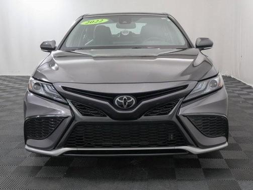 2020 Toyota Camry Hybrid LE
