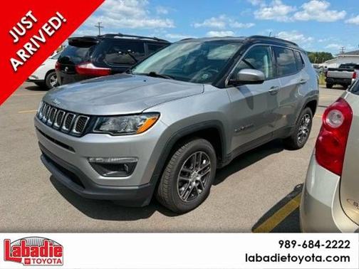 Silver 2018 Jeep Compass Latitude