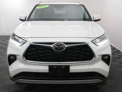 Blizzard Pearl 2021 Toyota Highlander Platinum