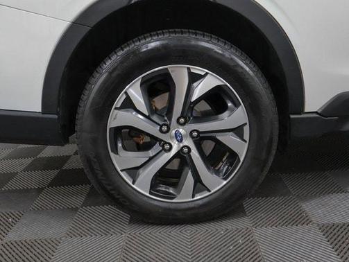 2020 Subaru Outback Touring