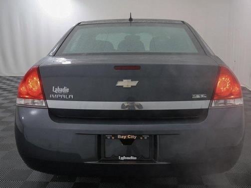 2011 Chevrolet Impala LS