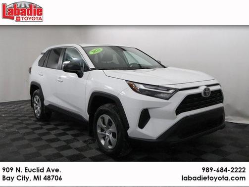 2023 Toyota RAV4 LE