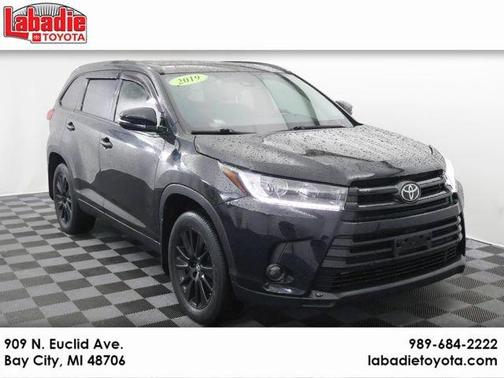 Midnight Black 2019 Toyota Highlander XLE