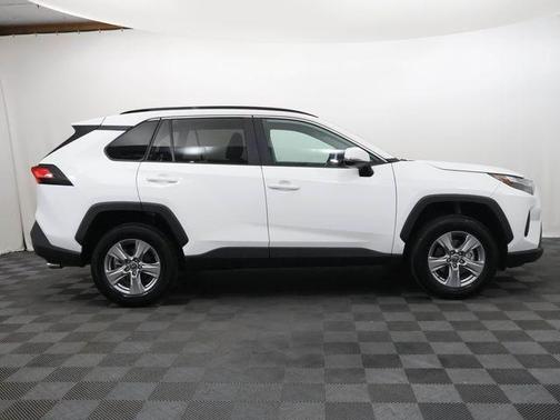Ice 2025 Toyota RAV4 XLE