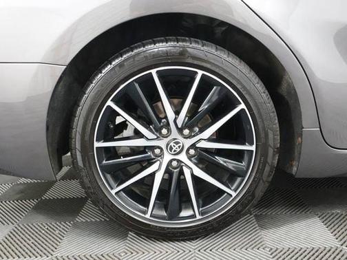 Predawn Gray Mica 2021 Toyota Camry SE