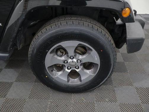 2017 Jeep Wrangler Unlimited Sahara