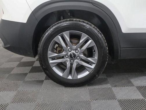 2023 Kia Seltos LX