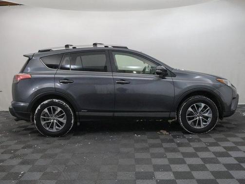 2016 Toyota RAV4 Hybrid XLE