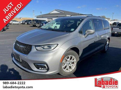 2021 Chrysler Pacifica Touring-L