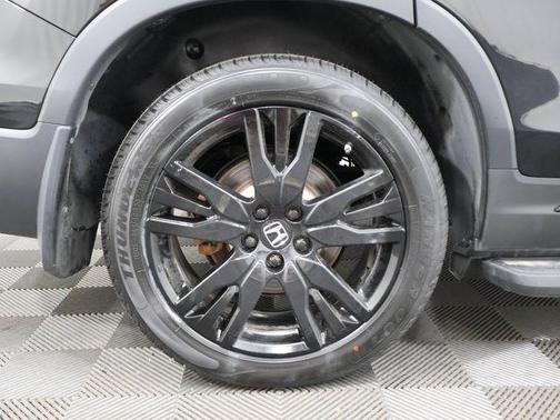 Crystal Black Pearl 2022 Honda Pilot Elite