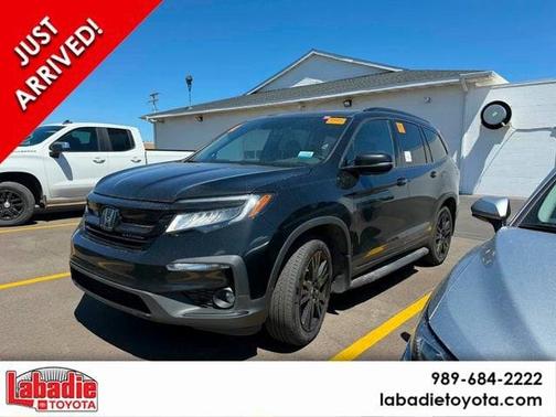 Crystal Black Pearl 2022 Honda Pilot Elite