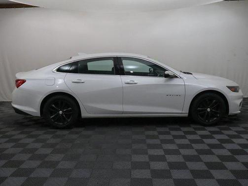 2017 Chevrolet Malibu 1LT