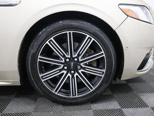 2017 Lincoln Continental Reserve