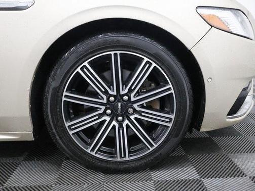 2017 Lincoln Continental Reserve