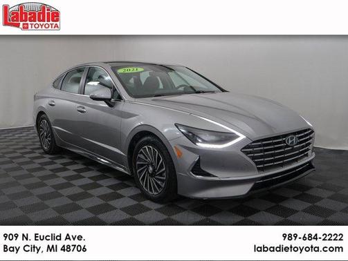 2021 Hyundai SONATA Hybrid Limited