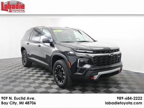 Mosaic Black 2024 Chevrolet Traverse Z71