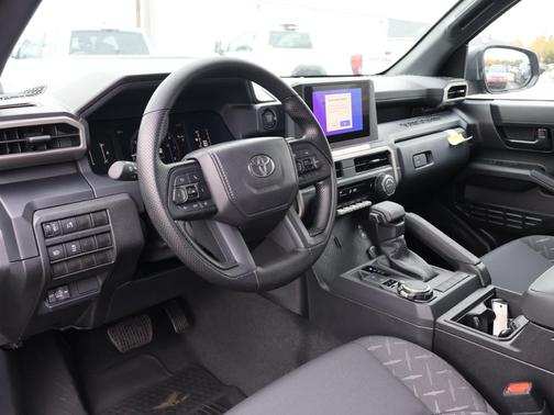 UNDERGROUND 2026 Toyota Tacoma SR