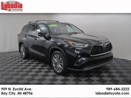 2023 Toyota Highlander Platinum