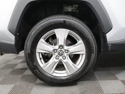 Silver Sky 2025 Toyota RAV4 XLE