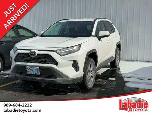 2025 Toyota RAV4 XLE