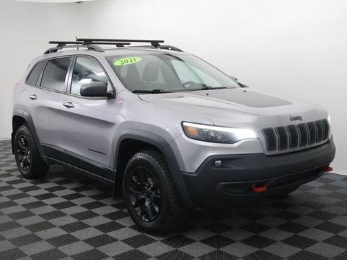 Silver 2021 Jeep Cherokee Trailhawk