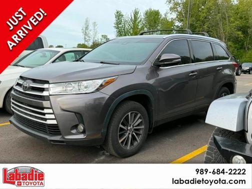 Predawn Gray Mica 2019 Toyota Highlander XLE