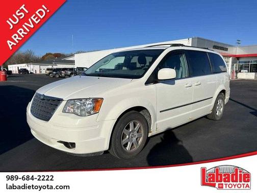 2010 Chrysler Town & Country Touring