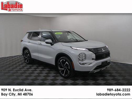 2023 Mitsubishi Outlander SE Black Edition