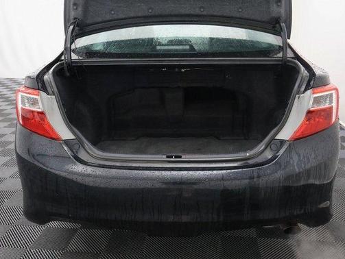 2014 Toyota Camry Hybrid LE