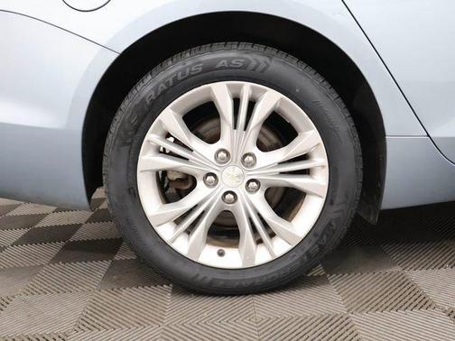 Silver Topaz 2015 Chevrolet Impala 1LT