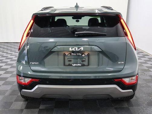 2023 Kia Niro EX Touring