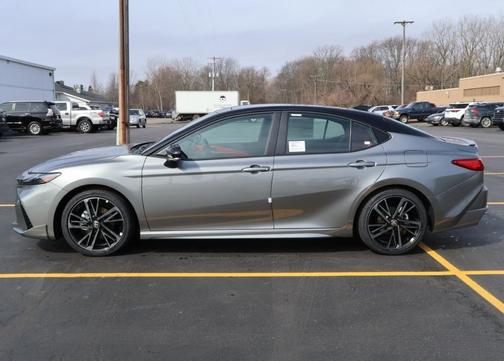 Metal 2026 Toyota Camry XSE