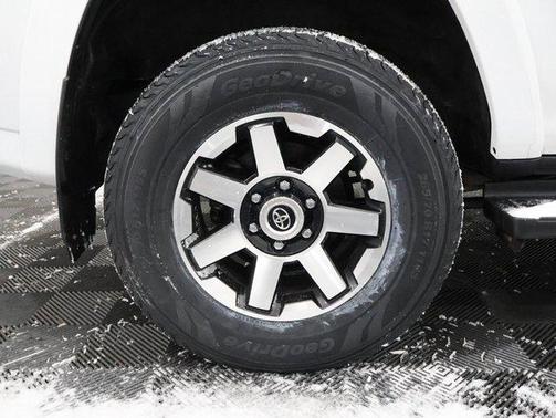 2024 Toyota 4Runner TRD Off Road