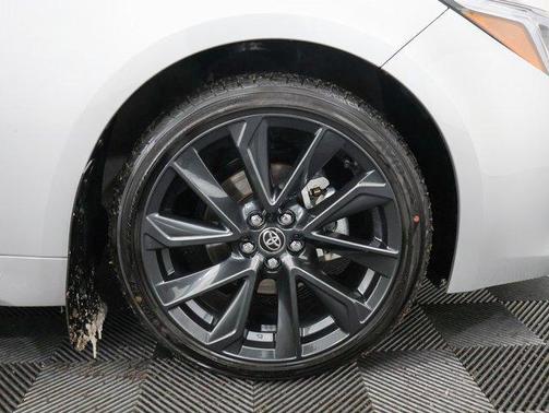 2025 Toyota Corolla Hatchback XSE