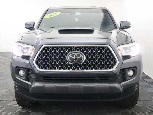 Magnetic Gray Metallic 2019 Toyota Tacoma TRD Sport
