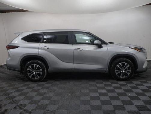 2024 Toyota Highlander