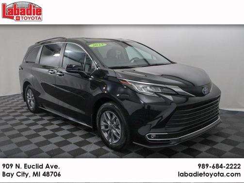 2023 Toyota Sienna XLE