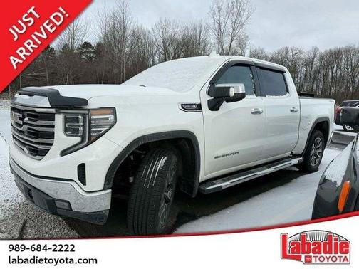 2022 GMC Sierra 1500 SLT