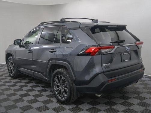 2022 Toyota RAV4 Hybrid XLE Premium