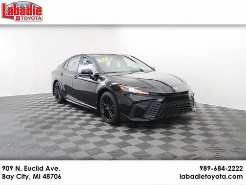 Black 2025 Toyota Camry SE