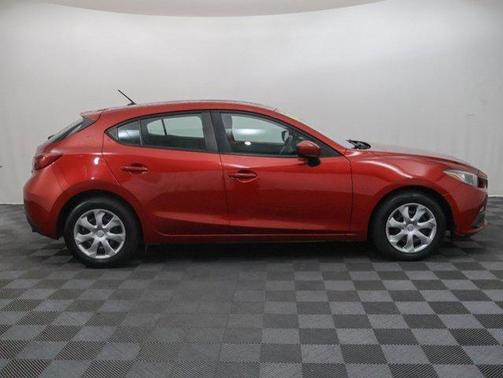 2016 Mazda Mazda3 i Sport