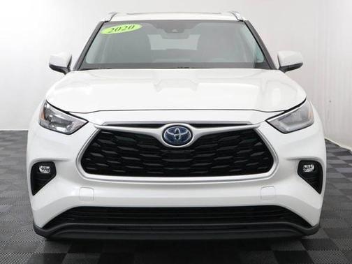 Blizzard Pearl 2020 Toyota Highlander Hybrid XLE