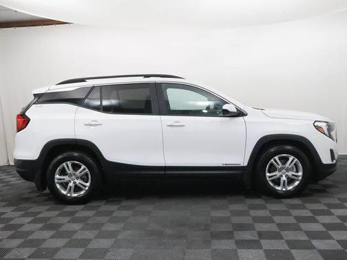Summit White 2021 GMC Terrain SLE