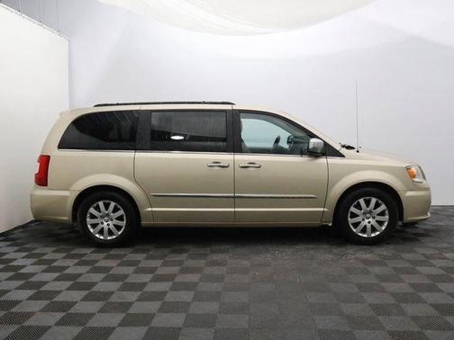 2011 Chrysler Town & Country Touring-L