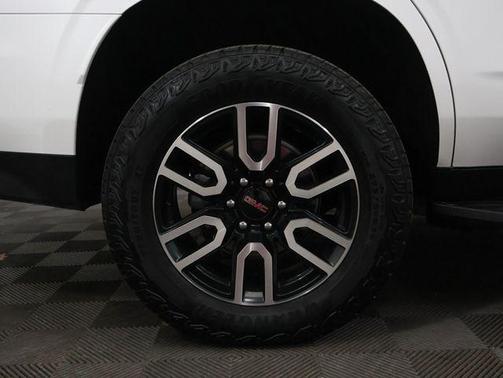 2024 GMC Yukon AT4