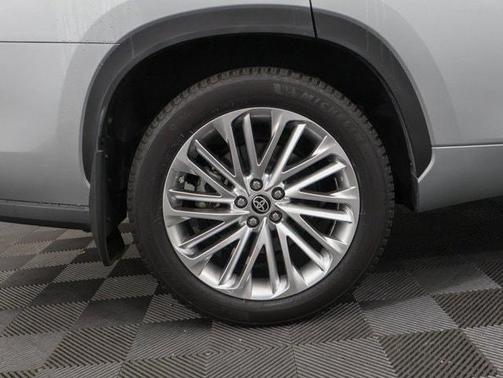 2023 Toyota Highlander Hybrid Limited