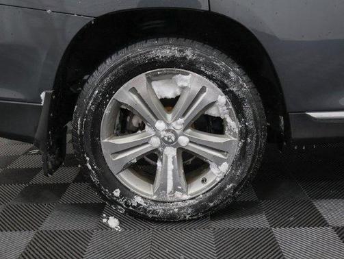 2013 Toyota Highlander SE