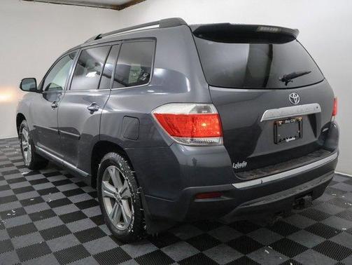 2013 Toyota Highlander SE