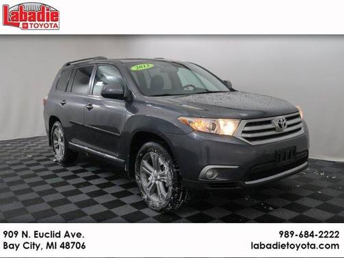 2013 Toyota Highlander SE