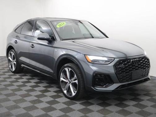 Daytona Gray Pearl Effect 2024 Audi Q5 45 S line quattro Premium